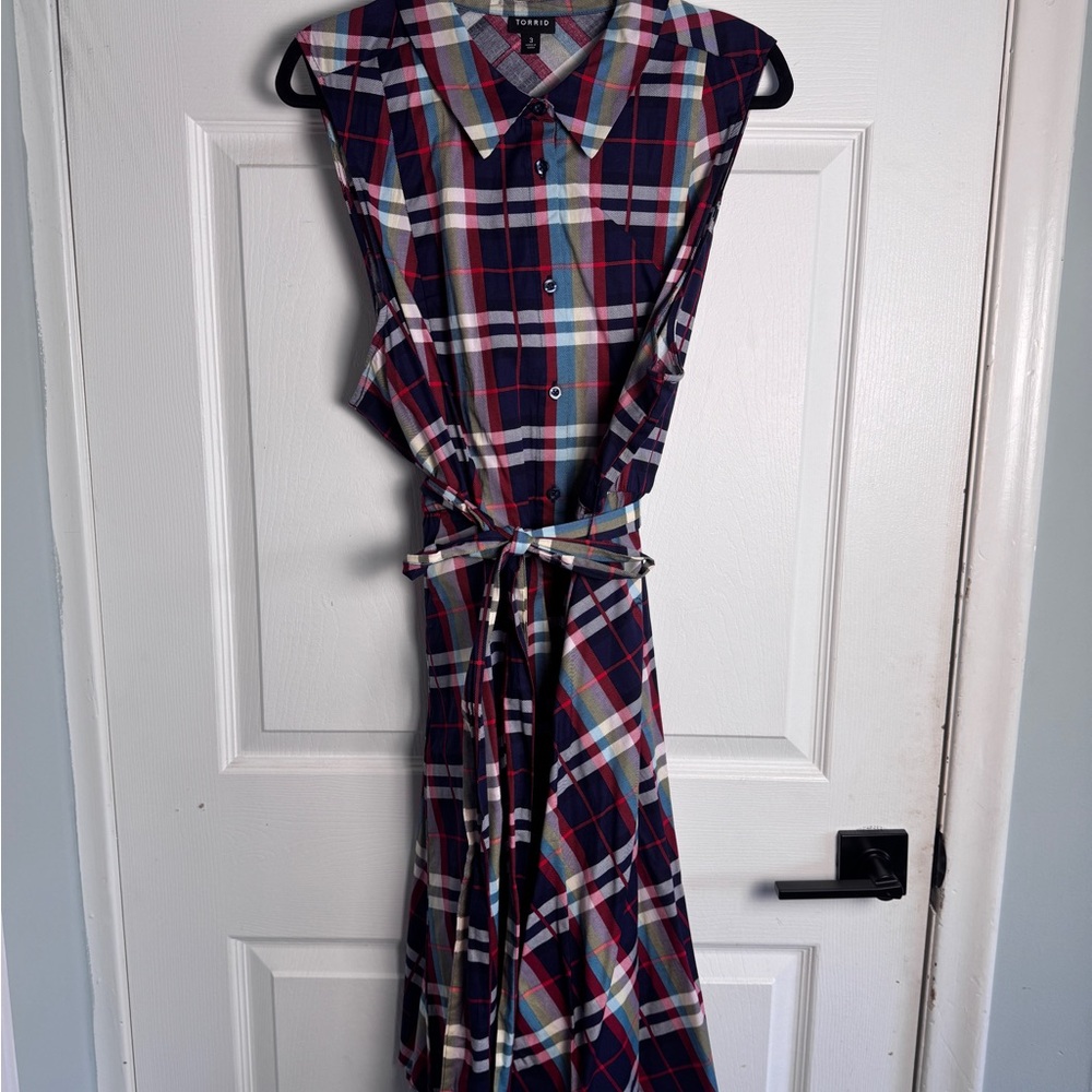Torrid Navy and Red Plaid Midi Dress - Picture 4 of 4